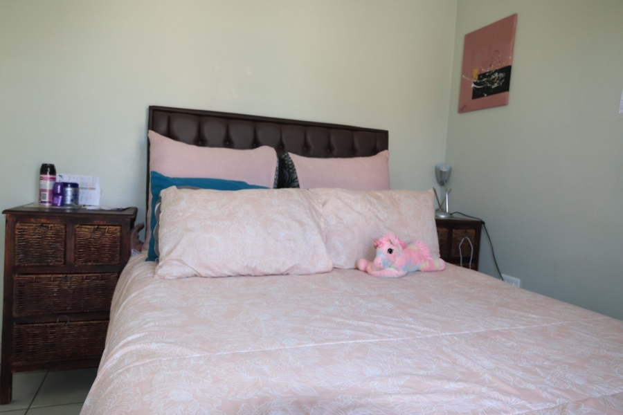 To Let  Bedroom Property for Rent in Kidds Beach Eastern Cape
